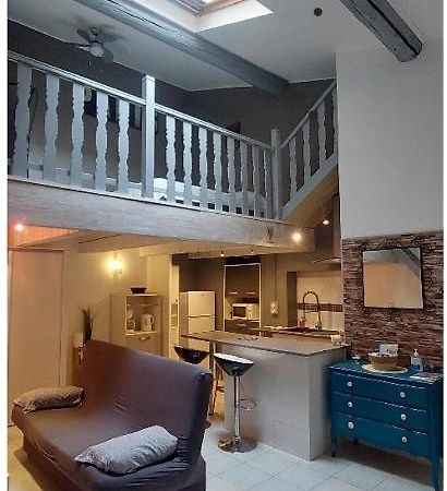 Petit Cocon Pour 2 A 4 Personnes En Centre Ville Apartment Nîmes Exterior foto